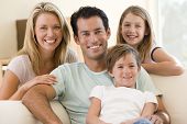 foto of home  - Families at at home smiling - JPG 