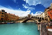 picture of holidays  - Rialto bridge in Venice - JPG 