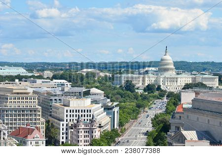 Poster: Washington DC An aerial view